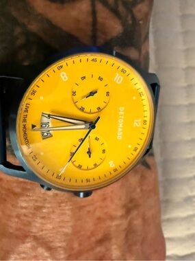 Detomaso Men's Yellow/Blue Chronograph Watch